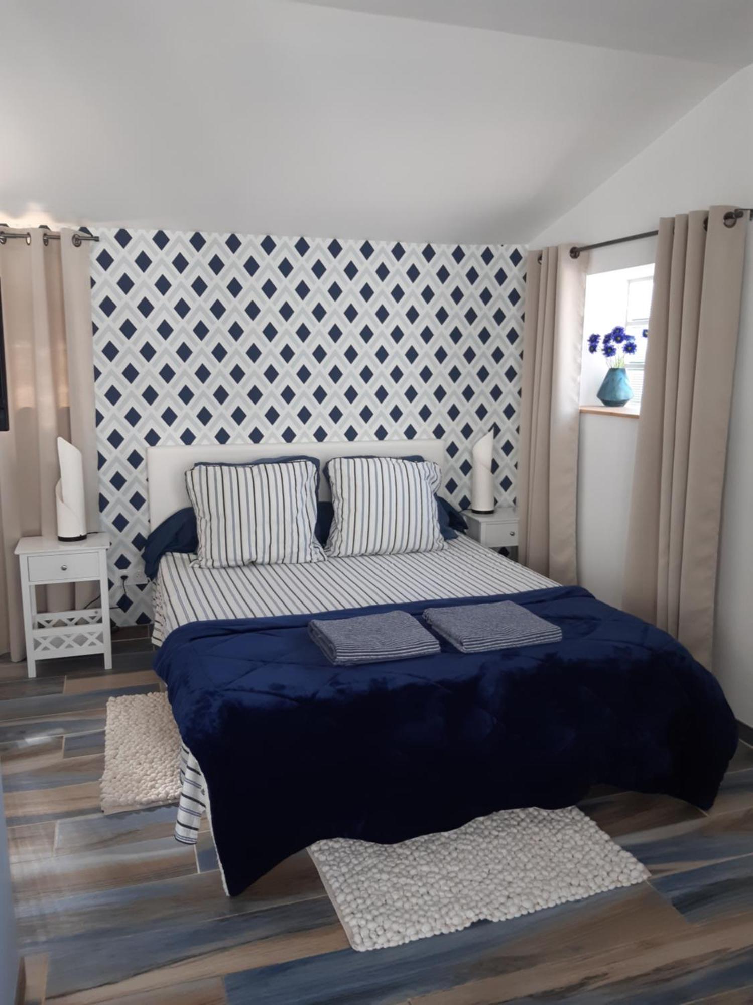 Face Cite - Chambres D'Hotes - Parking & Garage Gratuit - Wi-Fi Gratuit Carcassonne Room photo